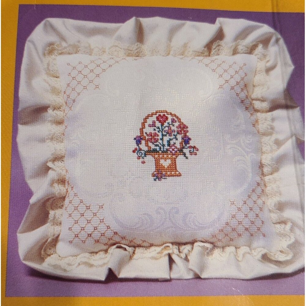 Vintage The Creative Circle #0467 Basket Bouquet Pillow Lace Ruffle 10x10"